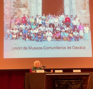 Keynote foredrag ved Tereza Morales: Community Museums in the Americas: Constructing Our Own voice. I delstaten Oaxaca har hun samarbeidet med lokalmiljøer siden 1980 tallet, og i dag er det etablert 24 Community museums der